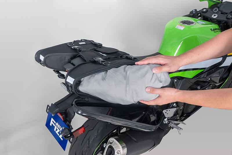 ステー不要で装着OK! タナックスの新作サイドバッグ 3種が1/31に発売 記事13