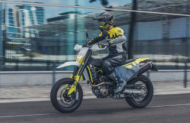 【ハスクバーナ・モーターサイクルズ】初めての一台を応援!「免許サポートキャンペーン」を1/31より実施 記事2