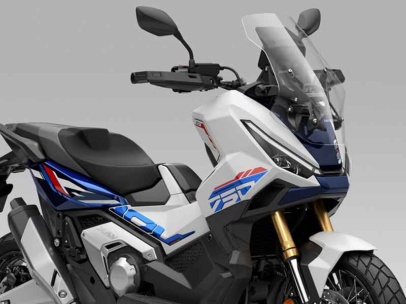 【ホンダ】「X-ADV」のカラーを刷新して3/5発売！ 新ホワイト×トリコロールグラフィックなど全3色展開