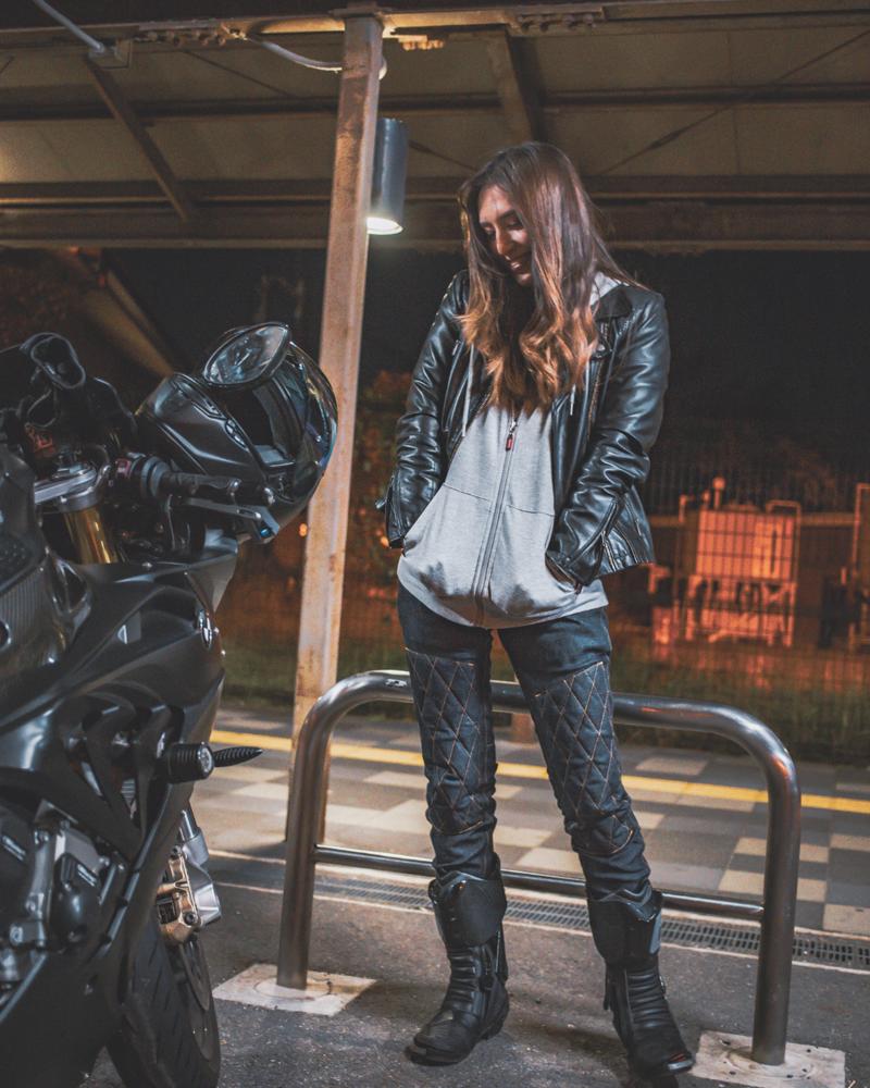 クラファン950％超達成！超超早割完売！SFGの意志を継ぐライダー専用デニム「MADE