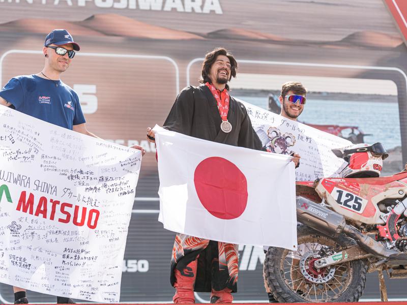 藤原慎也、世界一過酷な「ダカール・ラリー」に初挑戦15日間
