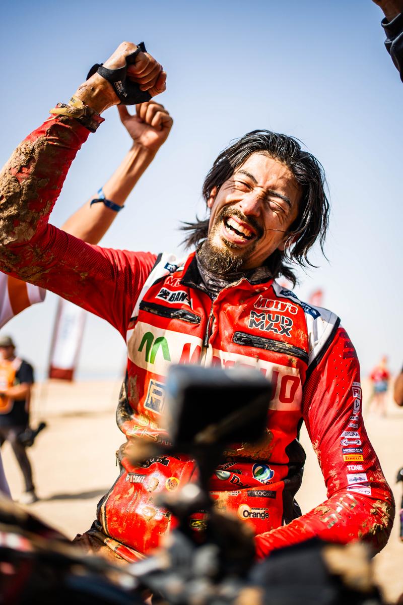 藤原慎也、世界一過酷な「ダカール・ラリー」に初挑戦15日間