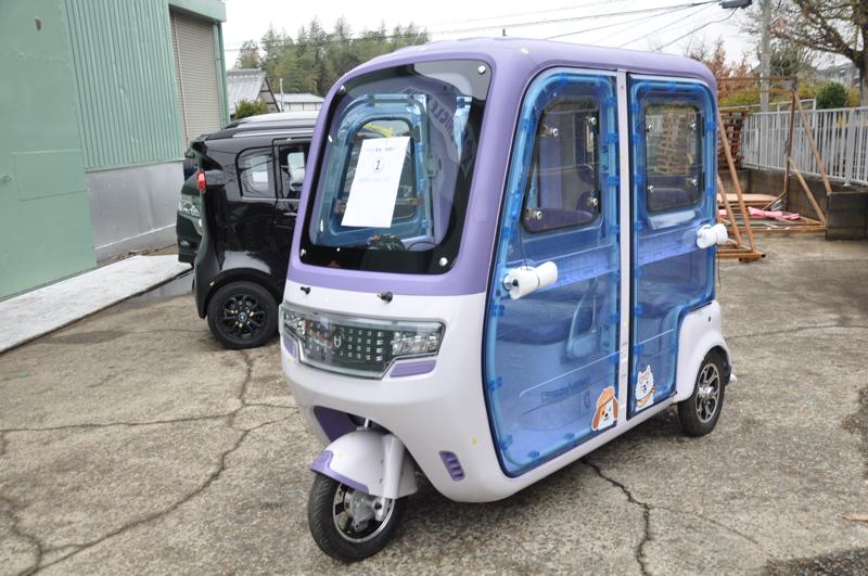 【ビークルファン】VF-S(ハッチバックタイプ3人乗りドア付き3輪)、VF-C(両開きドア付き3人乗り三輪EV)発売