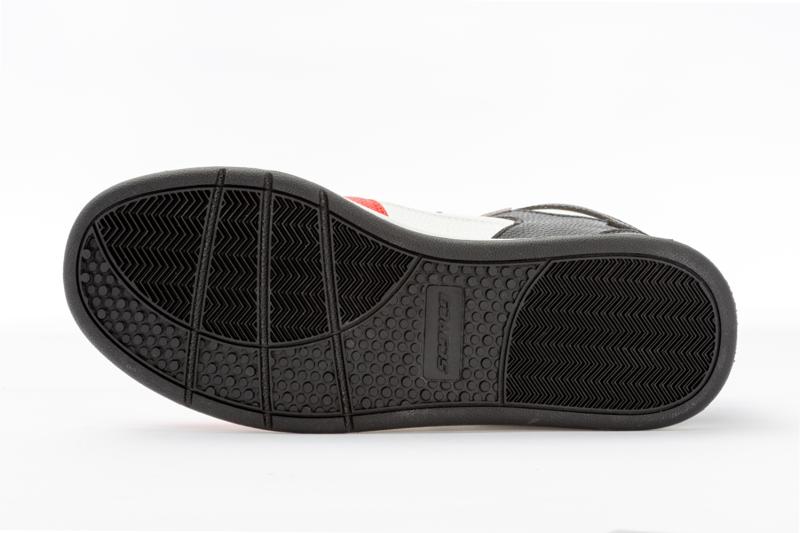 コストパフォーマンスを追求してSCOYCO史上最安の8000円台を実現したベーシックモデル|普段履きできるカジュアルライディングシューズSCOYCO(スコイコ)「MT100」