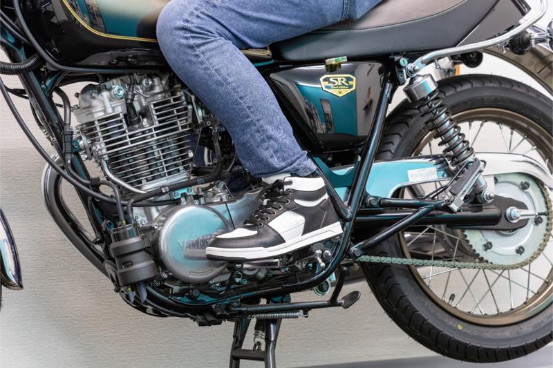 コストパフォーマンスを追求してSCOYCO史上最安の8000円台を実現したベーシックモデル|普段履きできるカジュアルライディングシューズSCOYCO(スコイコ)「MT100」