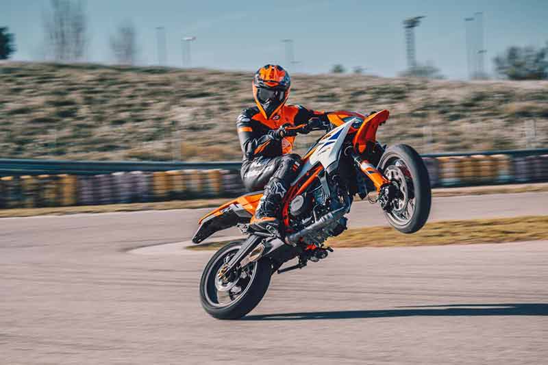 【KTM】新型 990 RC R ほか日本初披露4モデル展示、東京モーターサイクルショー 2026出展概要 記事3
