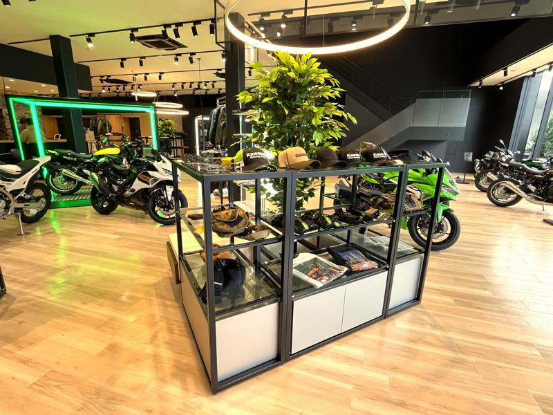 名神・東名・中央自動車道が交差する「交通の要衝」愛知県小牧市の「カワサキ