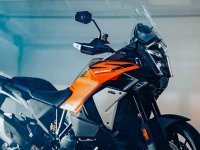 【KTM】新型「1390 SUPER ADVENTURE S EVO」を4月発売！ ストップ＆ゴー機能搭載 メイン