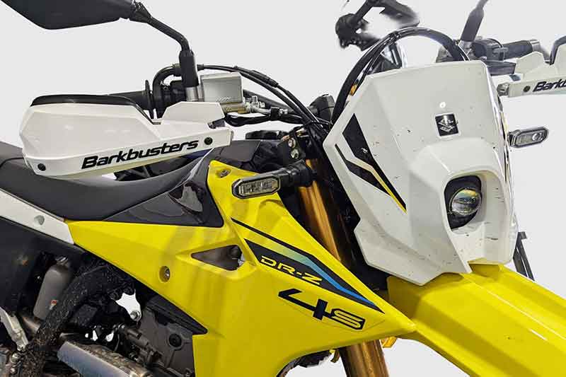 Barkbusters の「ハンドルガードキット」にスズキ DR-Z4S/SM用が登場! 記事2