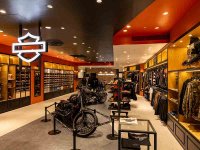 【ハーレー】国内唯一のアパレル中心ライフスタイルストア「ハーレーダビッドソン STYLE新宿」がオープン！ メイン