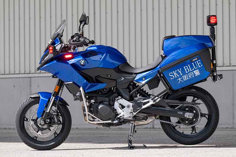 【BMW】大阪府警スカイブルー隊に「F 900 XR」を納入　街頭犯罪対策パトロールバイクとして2026年度運用開始 記事2