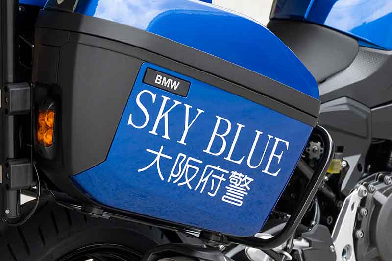 【BMW】大阪府警スカイブルー隊に「F 900 XR」を納入　街頭犯罪対策パトロールバイクとして2026年度運用開始 記事4