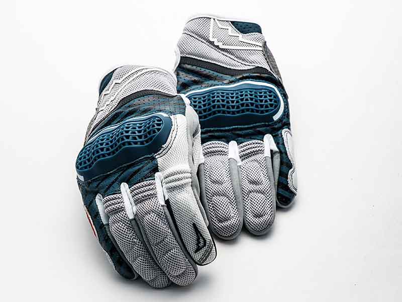 クシタニの2026春夏ツーリンググローブは全7モデル展開、46worksコラボモデルが新登場 記事10