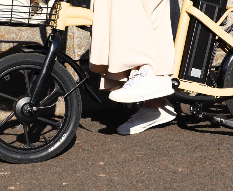 免許不要のママチャリ型「こがない自転車」MOPERO