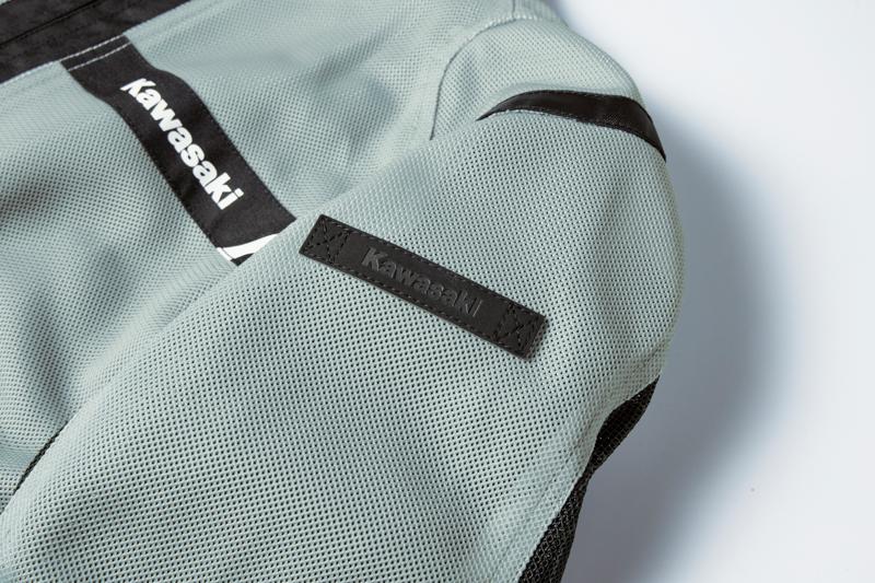 【動画公開】若月佑美さんがカワサキプラザアパレル＆グッズのタブロイド紙モデルに！