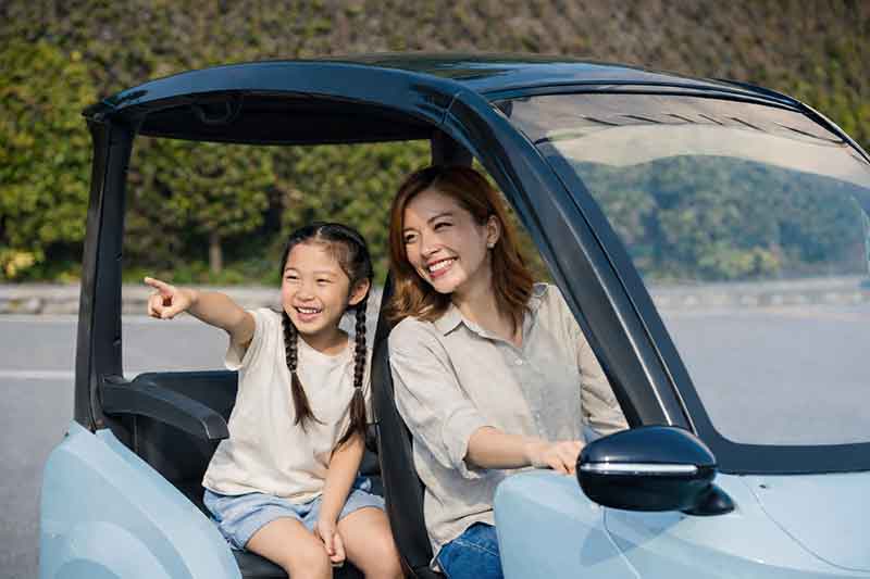 普通自動車免許で運転できる電動トゥクトゥク「Emobi」販売開始、交換式バッテリーで充電待ち不要 記事3