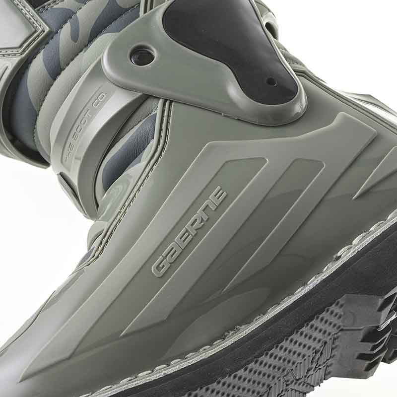 ガエルネのオフロードブーツ・ファストバック エンデューロソールに新色「トゥループ」が登場！ 記事3