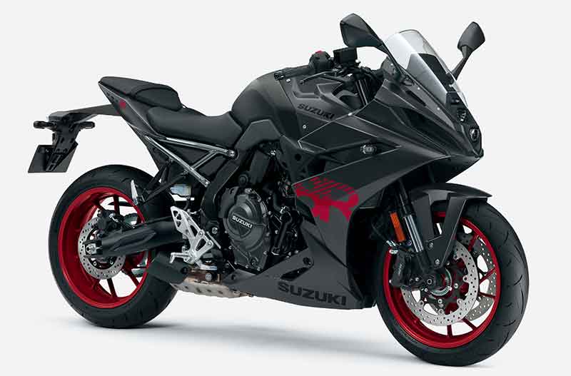 【スズキ】「GSX-8S」「GSX-8R」を一部仕様変更し、4/15発売! GSX-8R には新色オレンジを設定 記事11