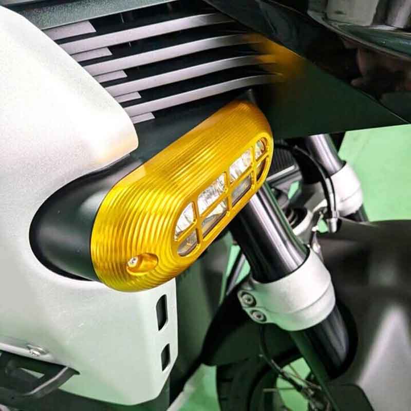 BMW R1300GSアドベンチャー専用「フォグランプカバー」がフィードスポーツジャパンから発売！ 記事3