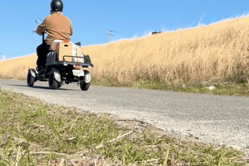 【ブレイズ】4輪モデルの特定小型原付「BLAZE e-CARGO」販売開始! 広い荷台で最大30kg積載に対応 記事1