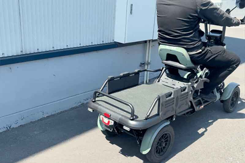 【ブレイズ】4輪モデルの特定小型原付「BLAZE e-CARGO」販売開始! 広い荷台で最大30kg積載に対応 記事2