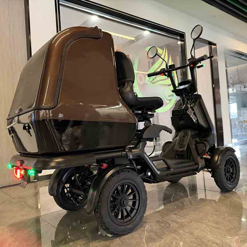 ELEMOsの四輪特定小型原付に新フラグシップ「ELEGRAN（エレグラン）シリーズ」が誕生、先行予約を開始 記事3