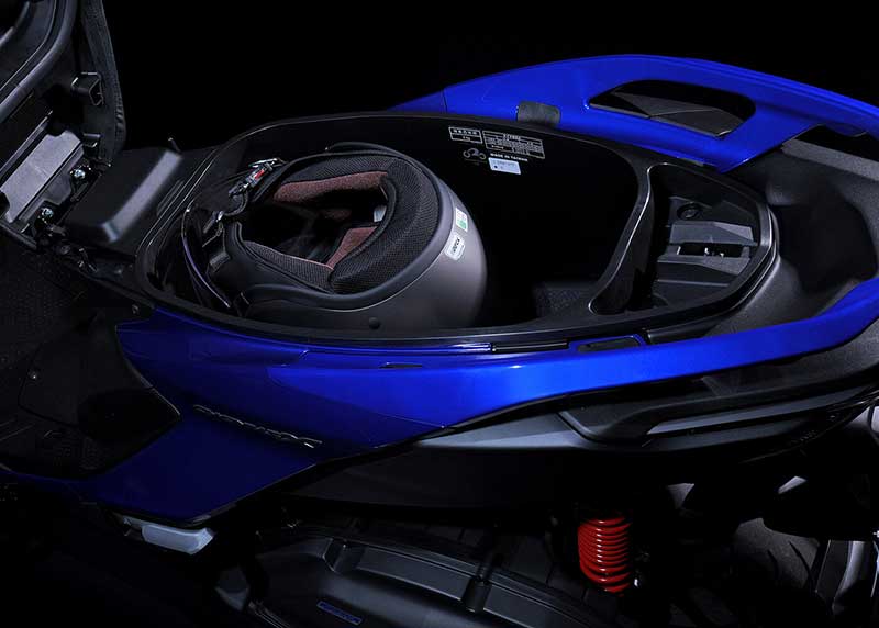 【ヤマハ】新型「CYGNUS X／シグナス エックス」を5/22発売！ トラクションコントロール採用で走行性能を強化 記事8