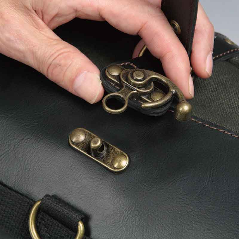 ラフアンドロードから「HBシートバッグ」発売、容量12Lのロール式で日帰りツーリングに最適 記事5