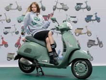 ベスパ GTS 80TH メイン