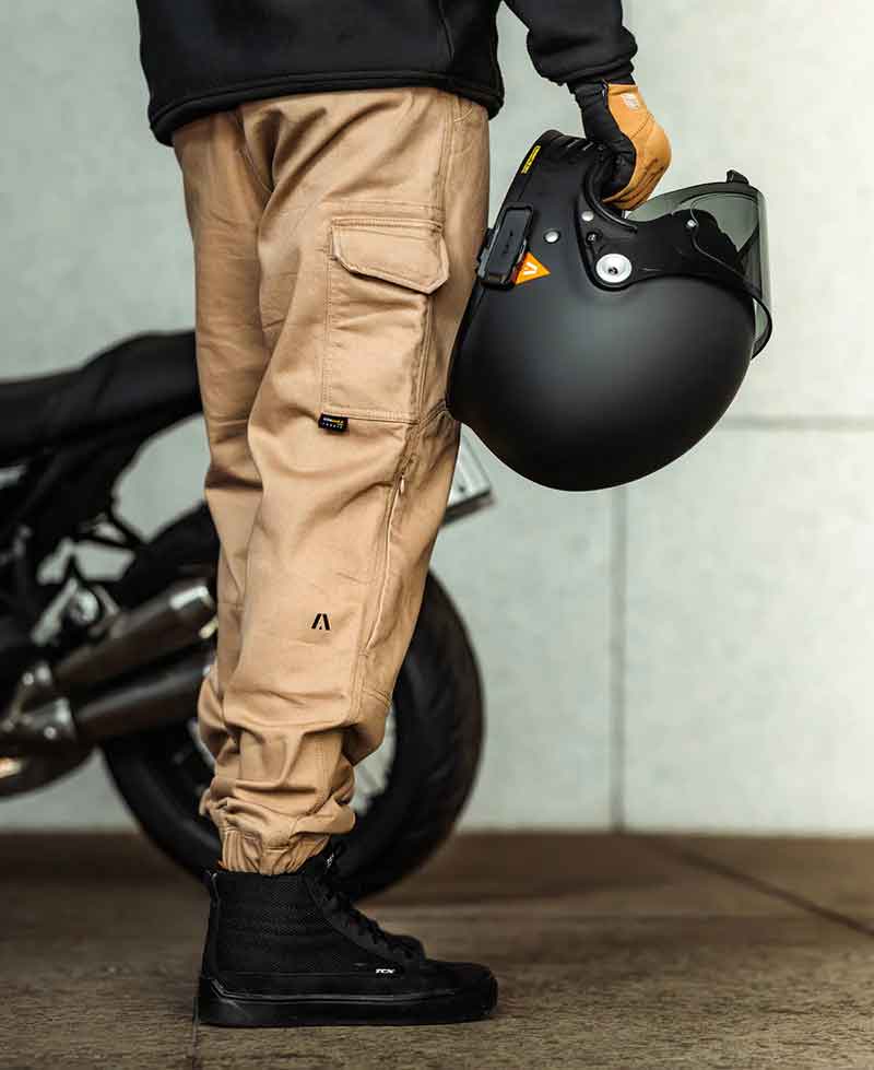 日常に溶け込むライディングウェア、豪州発の「AKIN MOTO／アキンモト」ジャペックスが取り扱いをスタート（動画あり） 記事9