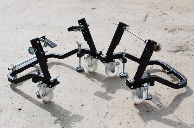 【名古屋モーターサイクルショー実物初公開】駐車場1台分で“夢の6輪生活”を叶える！極小バイクガレージ「マイクロガレージ」登場。バイクを諦める悩みは、今日で終わり。