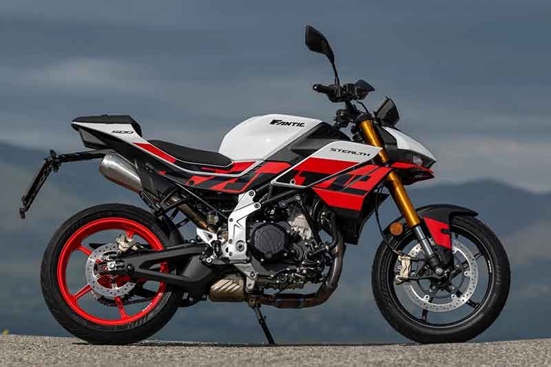 【ファンティック】新型ストリートスポーツ「ステルス500」日本導入へ、モータリストが先行試乗レポートを公開 記事1
