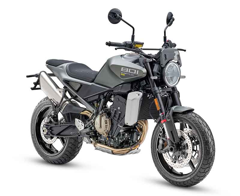 Svartpilen 801 SE 記事1