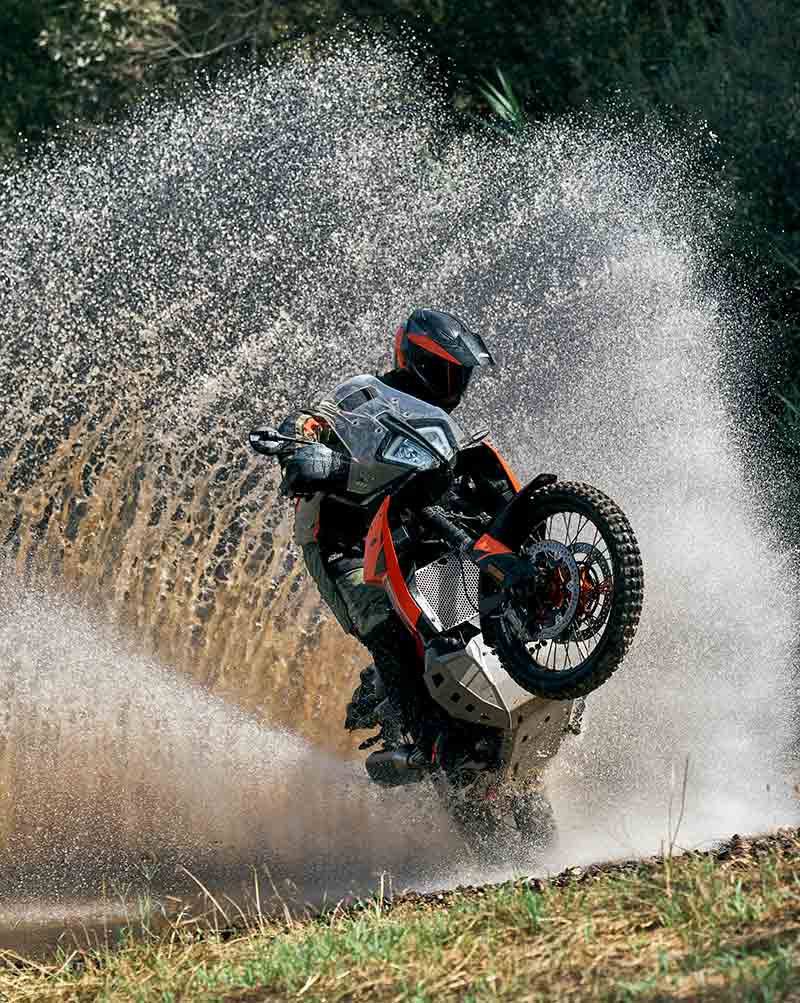 KTM 790 ADVENTURE 記事1