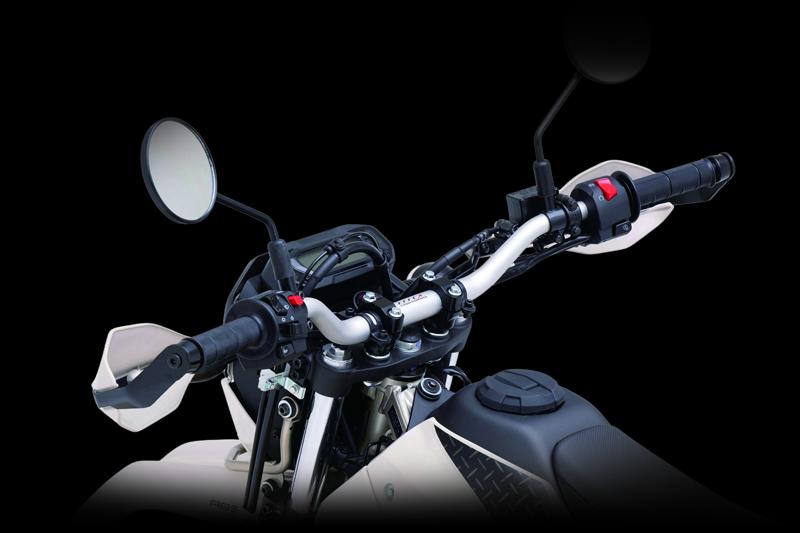 車種専用ハンドル「エフェックス イージーフィットバー」に