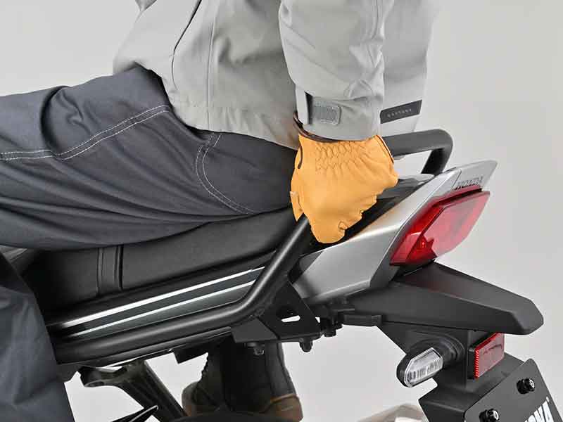 デイトナから CB1000F/SE用「グラブバー」ほか、洗車ブラシ各種が登場 記事5
