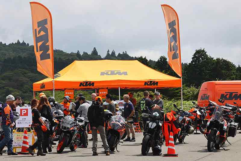 【KTM】「ORANGE BLOODミーティング in 大阪」を大阪・赤レンガ倉庫横広場で6/14に開催 記事3