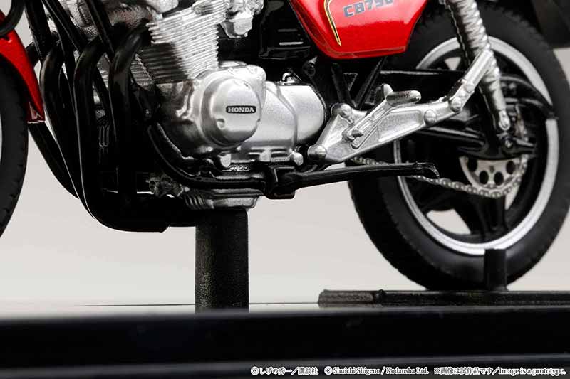 ホビージャパンのダイキャスト製「バリバリ伝説 1/24 完成品バイク 巨摩郡 / Honda CB750F」予約受付がスタート 記事12