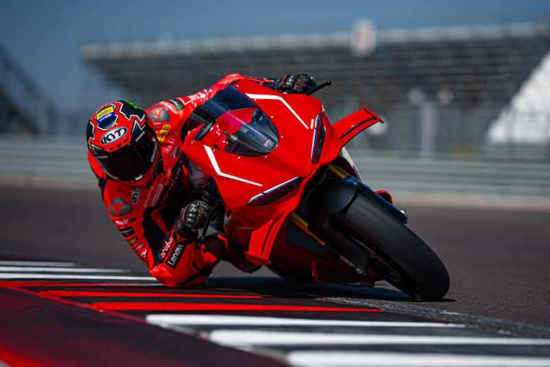 Panigale V4 R 記事1