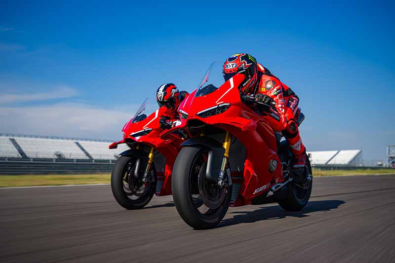 Panigale V4 R 記事5
