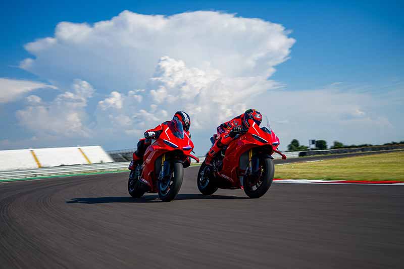 Panigale V4 R 記事7