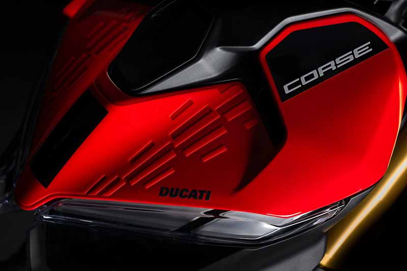 ドゥカティ新型「ムルティストラーダ V4 ラリー／RS」など4モデル 記事9