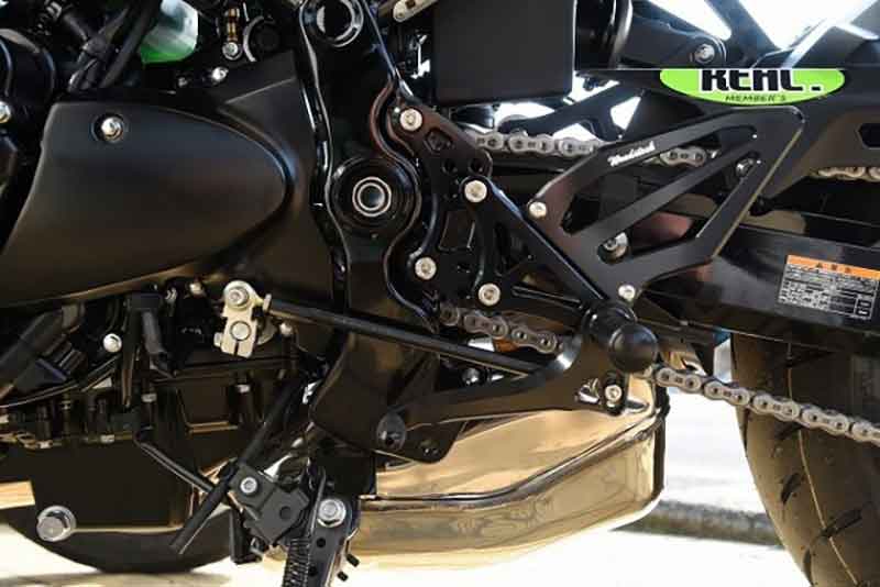 ウッドストックから Z900RS（26）用「バックステップキット」ほか新商品が発売！ 記事2