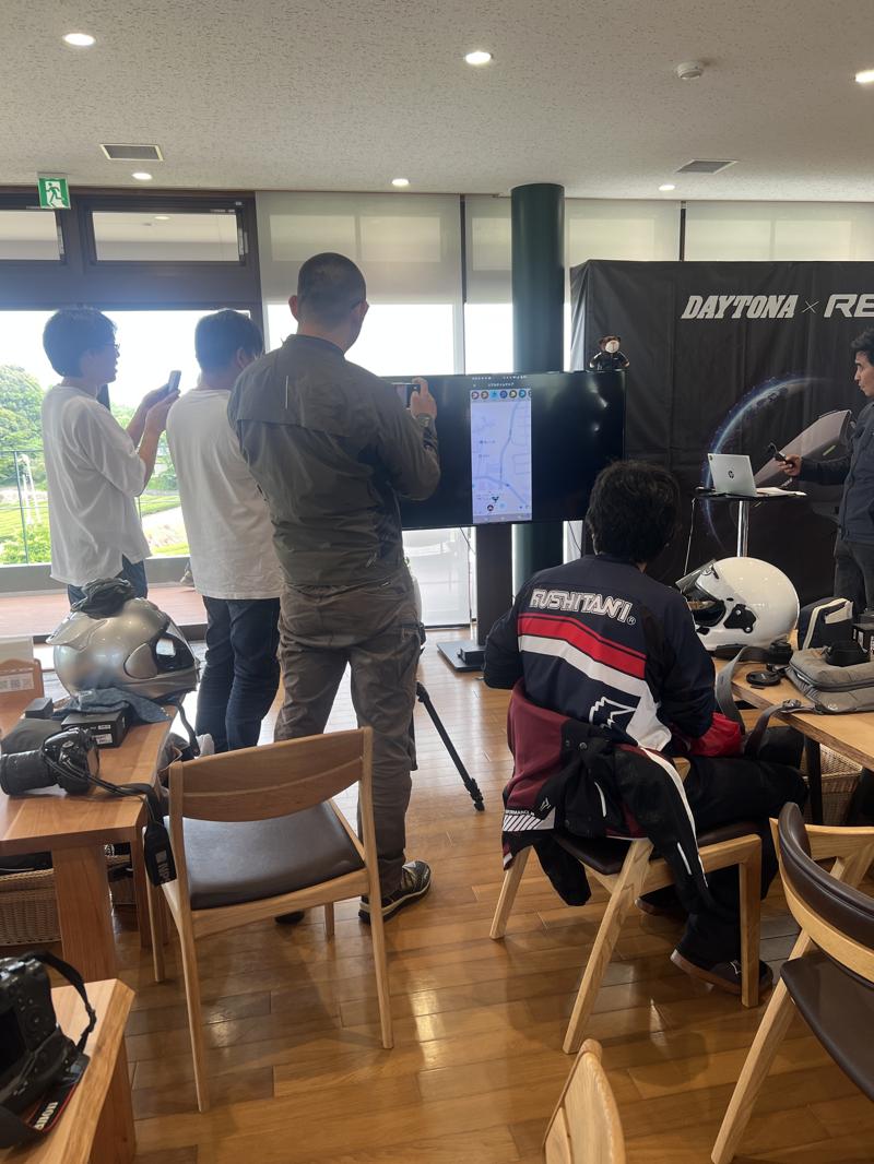 【株式会社デイトナ】通話距離が無制限!世界初のデュアルチャネル・メッシュ技術を搭載したMESHインカム「RESO
