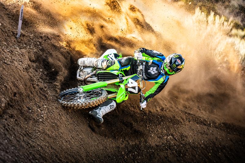 カワサキから新型「KX250F」「KX250FX」2026年7月25日発売、進化したエンジンとシャーシで250ccクラスの戦闘力をさらに強化