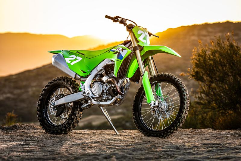 カワサキから新型「KX250F」「KX250FX」2026年7月25日発売、進化したエンジンとシャーシで250ccクラスの戦闘力をさらに強化