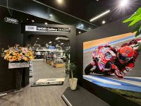 ショウエイの新ショールーム「SHOEI Gallery OKAZAKI」が愛知県岡崎市にオープン！ メイン