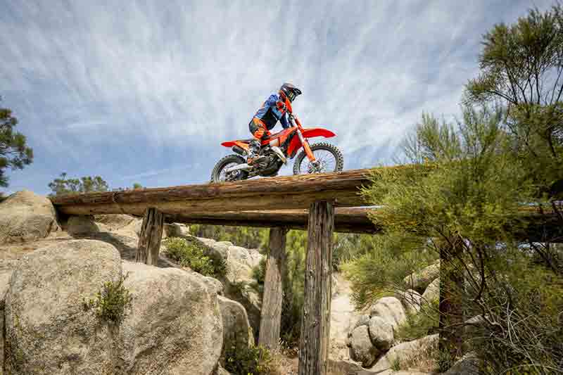 2027年 KTM XCシリーズ 記事5