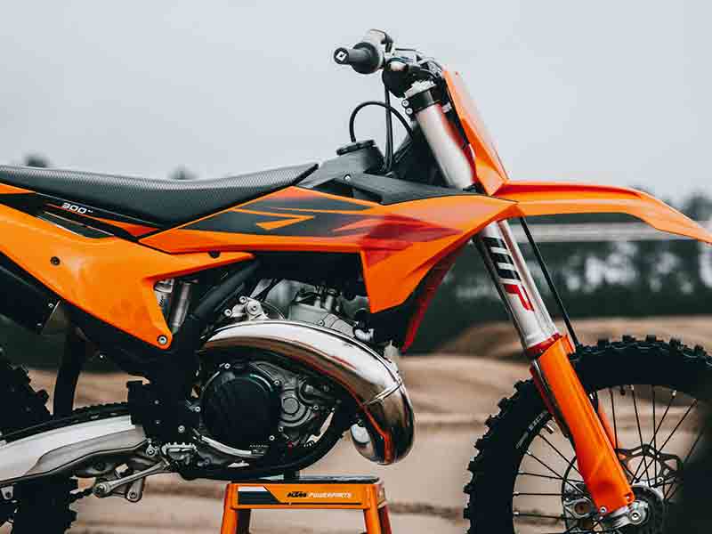 【KTM】2027年モデルの競技用モトクロッサー「SXシリーズ」を発表！ フルサイズからミニサイクルまで全9モデル