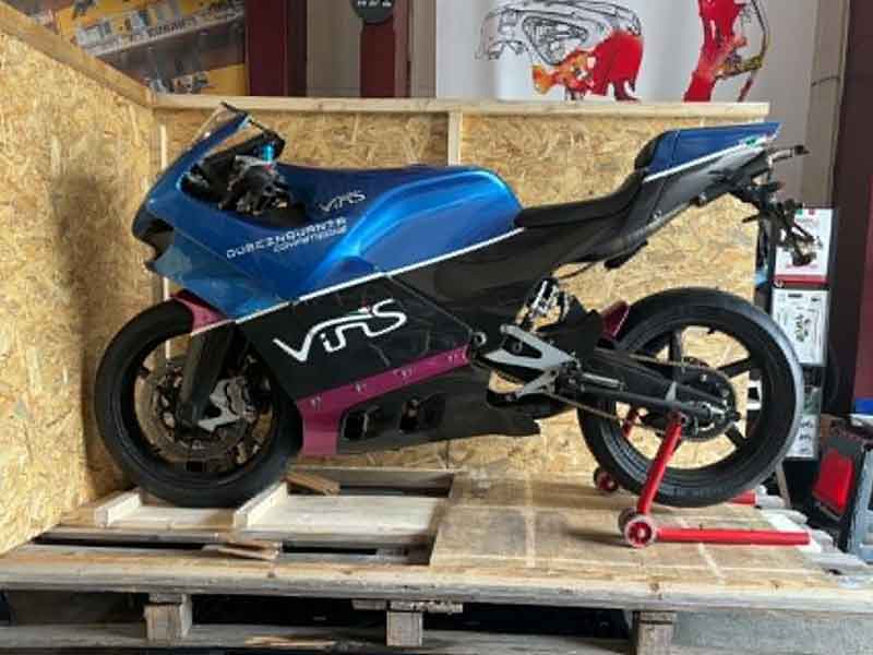 VINS の2ストロークスーパースポーツ「Duecinquanta Strada」の試乗車が日本上陸、予約者とメディア向け試乗会を開催へ 記事1